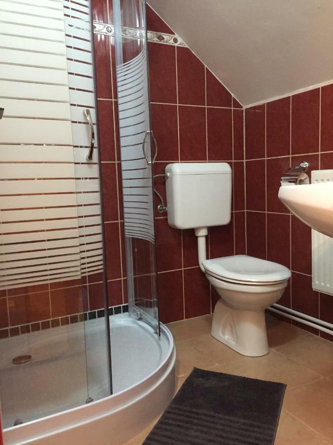Gyöngy Panzió Velence Exterior foto
